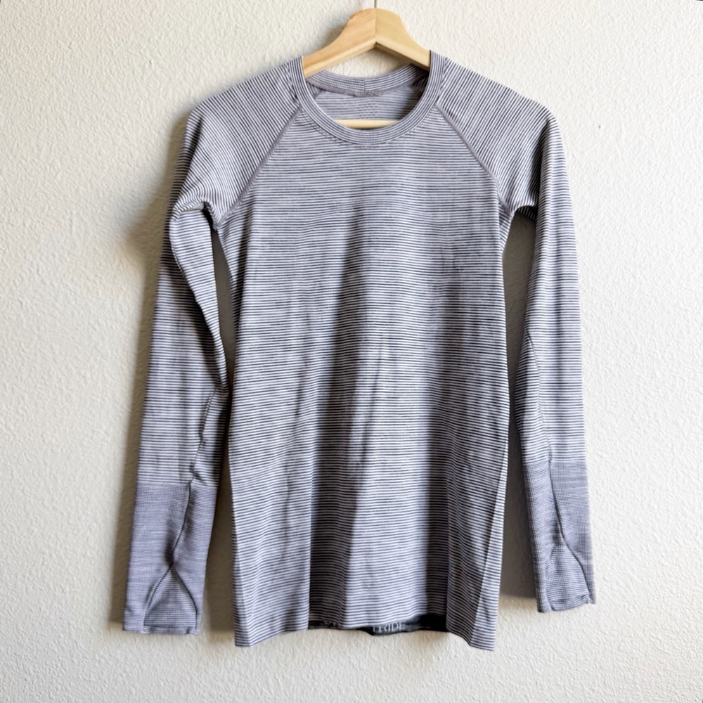 Lululemon Swiftly TechLong Sleeve 2.0 Hip-length Top Grey/White Stripped 4 Small